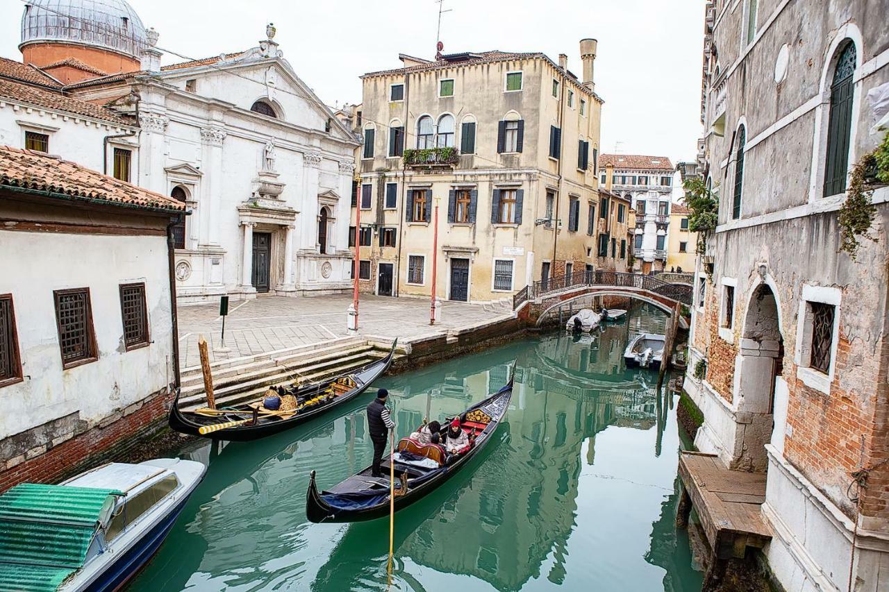 Pink House In Venice City Center Apartment Exterior foto